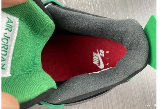 Black Jordan Retro DR5415-030 4 Green  DR5415-030   SB 0201